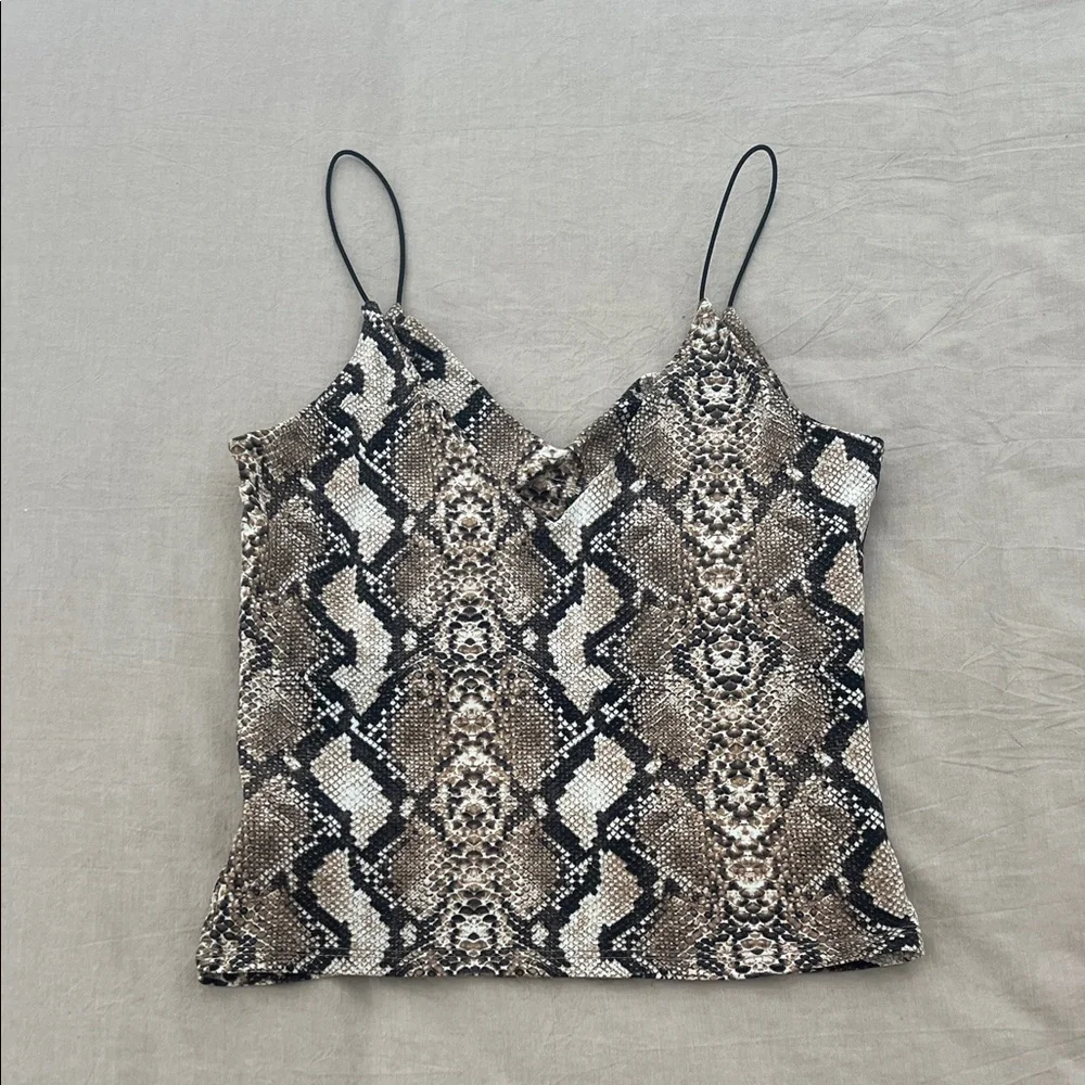 Snake Print Top - Picture 2 of 3